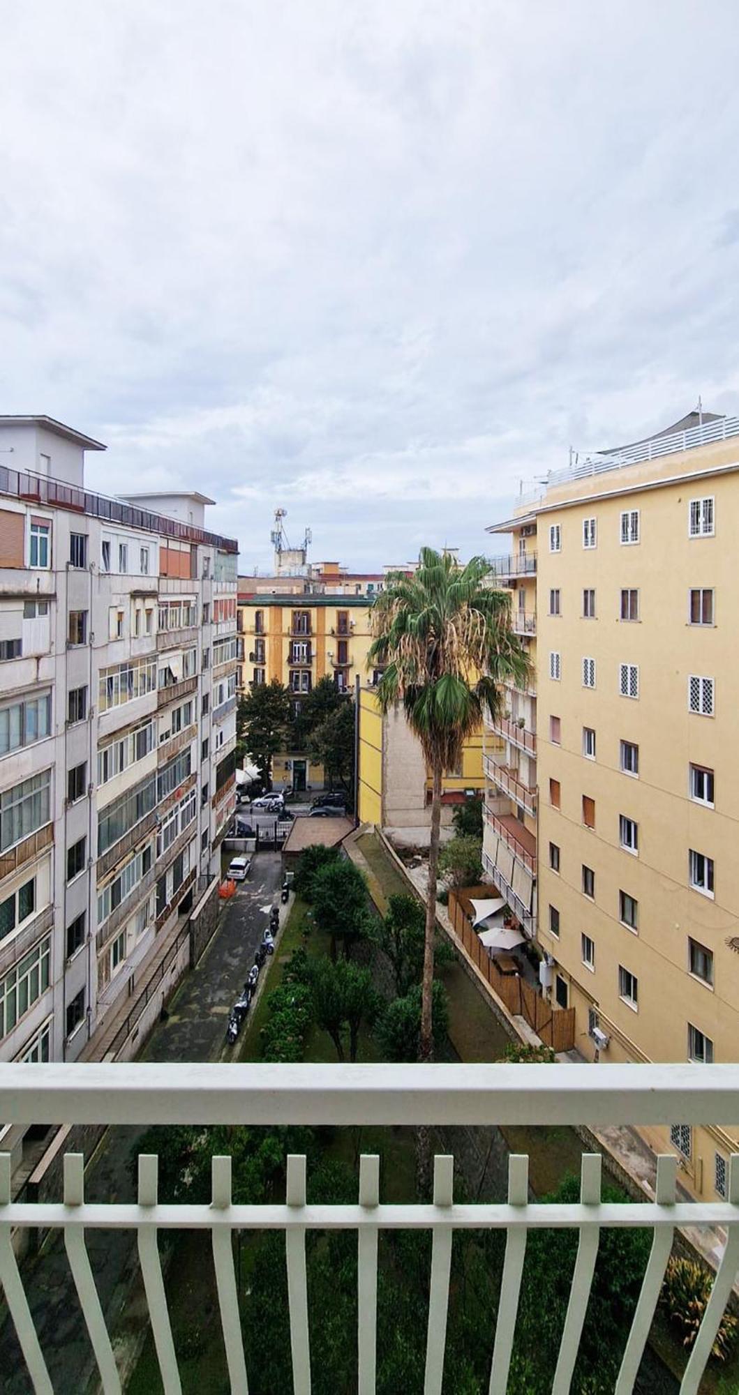 Rossini 37 * Naples